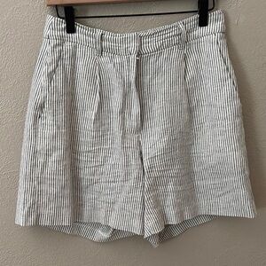 Women’s Old Navy Striped Linen Blend Shorts, Medium, High Rise